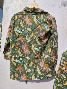 Ensemble de pyjama en coton à imprimé floral botanique avec pochette, vêtements de détente pour femmes, ensemble de nuit, vêtements de nuit doux et respirants - Product Image 2