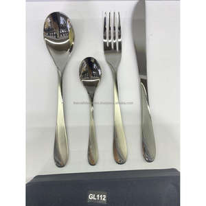 Juego de Cubiertos Negros Mate, Decoración de Mesa para Fiestas Navideñas, Juego de Cubiertos Elegantes Reutilizables, Juego de Cubiertos Negros de 4 Piezas - Product Image 6