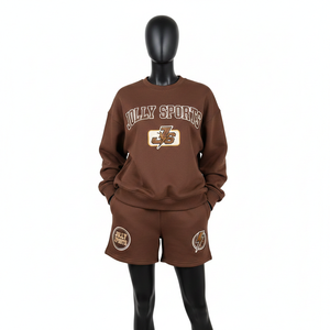 Conjunto de Sudadera y Pantalones Cortos de Felpa de Algodón Premium GSM para Mujer, Color Marrón, con Estampado Gráfico y Logotipo - Product Image 1