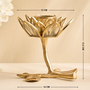Portavelas de Latón con Flor de Loto Dorada de Lujo, Hecho a Mano, Ecológico, Duradero, Decorativo para Navidad, Pascua, Decoración del Hogar, Arte de Mesa - Product Image 3