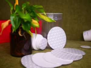 Bouteilles en plastique anti-déversement, jetables, légères, à joint sous pression, auto-adhésives, de qualité alimentaire, avec doublure sérigraphiée et col vissé - Product Image 4