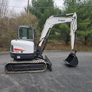 Compre hoy mismo la excavadora Bobcat E85 de alta calidad, bien mantenida, lista para uso inmediato en sitios de construcción y excavación. - Product Image 2