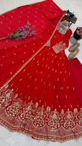 ชุดเดรส Anarkali ผ้าไหมสำหรับงานปาร์ตี้สำหรับผู้หญิง พร้อมผ้าคลุมไหล่และกางเกง  ปักลายปักเลื่อม  ยาวคลุมเท้า  ไม่ยับง่าย  ใส่ได้สองด้าน - Product Image 6