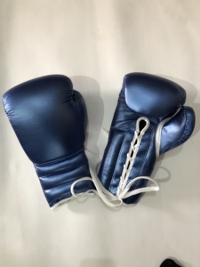 Guantes de Boxeo MMA Personalizados con Cordones, Cuero Vacuno, Exportación de Pakistán, Entrenamiento en Gimnasio, Venta al Por Mayor, Unisex - Product Image 6