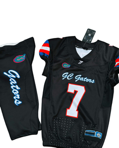 Maillot de football américain personnalisé pour homme, sans manches, col en V, impression sublimée, évacuation de l'humidité, 100% polyester, numéros d'équipe, logo avant - Product Image 4