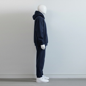 Ensemble de survêtement bleu marine personnalisé pour homme – Hoodie et pantalon de jogging amples en molleton épais – Style streetwear - Product Image 3