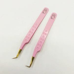 Pince à épiler en acier inoxydable dorée avec pointe en fibre rose 45 degrés 90 degrés pince à cils en forme de cœur rose pour bébé durable - Product Image 5