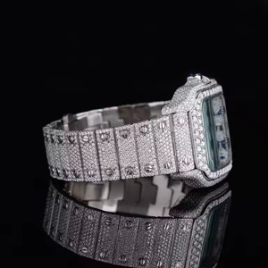 Montre de luxe pour femme, carrée, analogique, sertie de diamants, en acier inoxydable, à quartz, avec verre saphir et fermoir déployant - Product Image 4