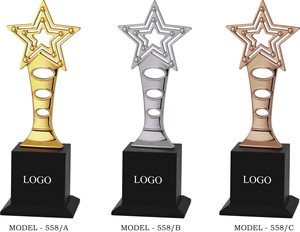 Elegante Estatua Metálica de Oficina con Forma de Dama para Decoración de Escritorio Profesional en Acabados Dorado, Plateado, Cobre y Bronce - Product Image 3