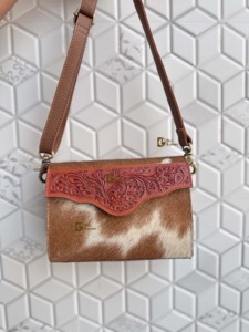 Bolso de cuero vacuno hecho a mano, estilo gitano bohemio, de cuero genuino, estilo western, elegante, para mujer. - Product Image 1