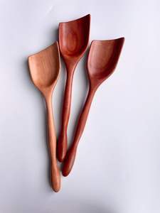 ช้อนไม้ธรรมชาติรักษ์โลก ทำด้วยมือจากไม้เนื้อแข็ง อุปกรณ์ครัวสำหรับทำอาหาร ใช้ในบ้าน ร้านอาหาร คาเฟ่ ราคาขายส่ง - Product Image 6