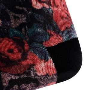 Chaussettes de basketball personnalisées en gros pour hommes, de haute qualité, avec logo brodé sur le revers, en tricot uni, broderie OEM de designer - Product Image 2