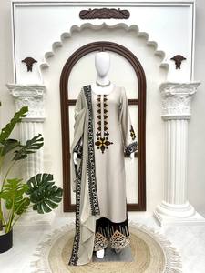Conjunto Indio-Pakistaní Beige Bordado, Kurta de Manga Larga, Palazzo, Vestido Bordado para Fiesta o Boda - Product Image 5