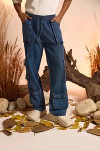 Jeans en denim de qualité supérieure, finition premium, tissu en coton importé, coton peigné brossé, écologique, déchiré, poids moyen - Product Image 4