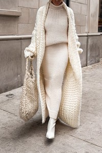 Cardigan en tricot boutonné pour femme, élégant, chaud, décontracté, à manches longues, coupe ample, confortable, vêtement d'hiver tendance - Product Image 4