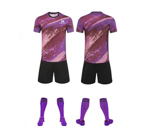 Vêtements de sport confortables pour hommes, uniforme de football 100% polyester, uniforme de football sur mesure pour hommes - Product Image 3