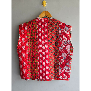 Chaleco acolchado rojo con estampado floral para mujer, estilo denim con patchwork, sin mangas, con bolsillos, para uso casual, regalo para ella. - Product Image 6
