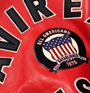 Chaqueta Varsity de Cuero Roja Personalizada para Hombre, Estilo Clásico Letterman Bomber con Ribete Acanalado y Diseño con Cierre Frontal - Product Image 6