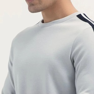 Sudadera Casual para Hombre, Mezcla de Algodón, Diseño Minimalista de Color Sólido, Perfecta para Atuendos Diarios Modernos - Product Image 4