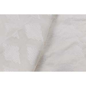 Tissu Chanderi Jacquard Teignable pour Broderie Blanc Cassé Géométrique Uni Largeur 44 Pouces Travail au Fil - Product Image 1