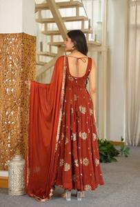 Ensemble Anarkali imprimé en feuille d'aluminium rouge avec dupatta, longueur ras du sol, traditionnel indien pakistanais pour femme - Product Image 5