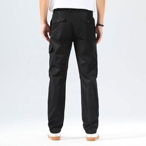 Pantalones Cargo Utilitarios con Marca Personalizada, Diseño Multibolsillos, Tela Cómoda y Duradera, Uso Diario - Product Image 3