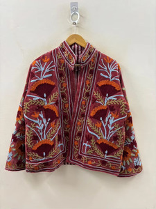 Chaqueta Corta de Terciopelo Marrón Hecha a Mano para Mujer, Bordado con Hilo Suzani, Chaqueta de Invierno con Frente Abierto, Cárdigan - Product Image 6