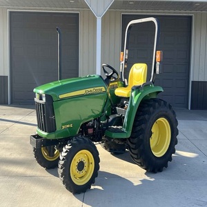 Entrega Rápida: Tractor Utilitario John Deere 3038E para Agricultura Moderna con Rendimiento de Engranajes Suaves - Product Image 1
