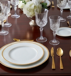 Elegante Juego de Cubiertos de Acero Inoxidable Dorado con Acabado Espejo, Diseño Minimalista, Apto para Lavavajillas, para Fiestas y Hoteles - Product Image 4