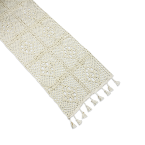 Chemin de table français au crochet avec technique de tissage, motif géométrique, forme rectangulaire - Product Image 2
