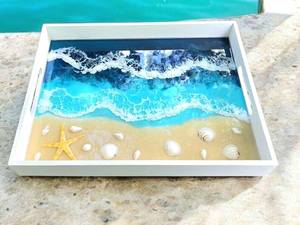 Plateau de service et sous-verres en bois de chêne avec résine époxy bleue motif vague de mer, incrustation de coquillages véritables, décoration nautique de luxe pour la maison, cadeau haut de gamme - Product Image 3