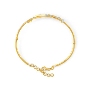 <b>Infinity</b> Leaf Diamond <b>Bracelet</b> with Yellow Gold Slim Band and Flowing Botanical Center Design - Product Image 3