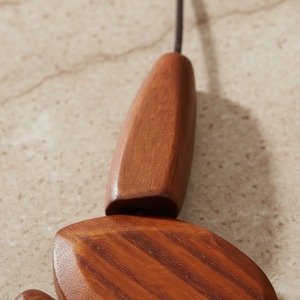 Collier en bois personnalisé avec logo, finition lisse, vente en gros directe usine - Product Image 6