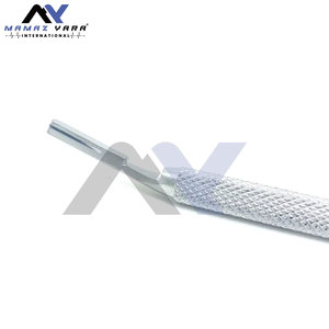 Instrument chirurgical de précision manuel en acier inoxydable de qualité professionnelle 4 #   Poignée de type angulaire pour usage médical - Product Image 3