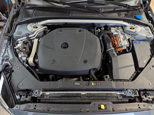 Volkswagen V60 T8 Polestar Engineered Extended Range Wagon 2022 de segunda mano para comercio global, listo para envío mundial - Product Image 3