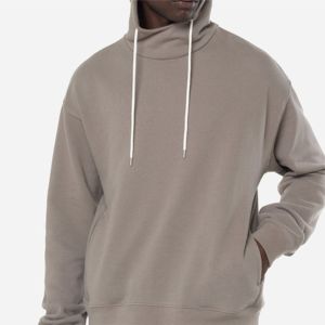 Sudaderas con Capucha para Hombre con Costuras en Contraste y Detalles Audaces para un Look Atrevido Ahora Disponibles a Precios Especiales con Descuento - Product Image 4