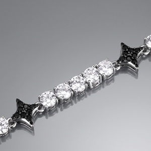 Bracelet tennis de luxe en or massif 14 carats avec diamants naturels et accents étoiles noires - Product Image 1