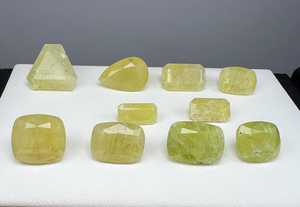 Lote de 10 Piezas de Piedras Preciosas Fluorescentes Raras de Hauyne, Corte Natural Azul de Afganistán, para Joyería - Product Image 4