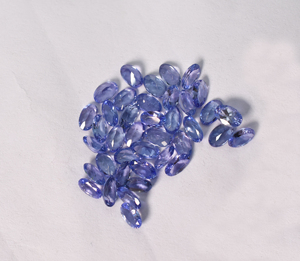 Tanzanite naturelle taille ovale 5x3 mm, pierre précieuse semi-précieuse calibrée pour la fabrication de bijoux - Product Image 3
