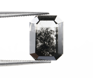 เพชรทรงเหลี่ยมมรกตขนาด 2.25 กะรัต เจาะด้วยเลเซอร์ เพชรเลี้ยงในห้องปฏิบัติการแบบสั่งทำพิเศษ ทรงเกลือพริกไทย สำหรับทำเครื่องประดับ - Product Image 3