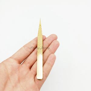 Offre Spéciale matériel durable 2025 Instruments de cils pince à cils pince à épiler Logo personnalisé or pince à épiler en acier inoxydable - Product Image 4