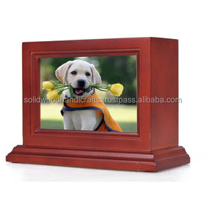Cadre photo pour animaux de compagnie Urnes en bois Urnes funéraires faites à la main de haute qualité - Product Image 4