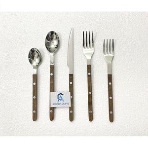 Ensemble de couverts 5 pièces en acier 304 avec manche ABS et manche en bois, vaisselle de table, ustensiles de service, modèle 2026, vente chaude - Product Image 1