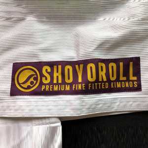 ชุดยิวยิตสูแบบถักลายมุก ดีไซน์ตามสั่ง ยี่ห้อ Shoyoroll ของบราซิล ขายส่งชุด BJJ ผู้ผลิตมืออาชีพ ซัพพลายเออร์จากปากีสถาน ชุด BJJ - Product Image 3