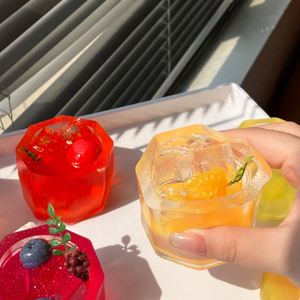 NUEVO Juguete Blandito Antiestrés con Forma de Vaso de Agua Azul Brillante Viral de Instagram - Regalo Suave y Pegajoso para Niños y Adultos, Juguetes de Descompresión - Product Image 2