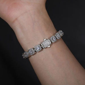 Pulsera de Plata 925 de Lujo con Diamantes, Corte Brillante Redondo, Engaste Pavé, Eslabones Geométricos, Unisex, para Uso Diario - Product Image 1