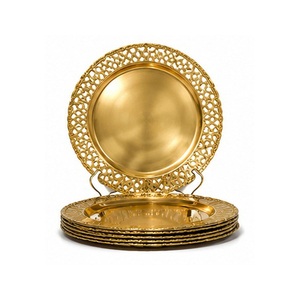 Assiette de service ronde en métal, design vintage or massif, finition polie, vaisselle de fête - Product Image 4