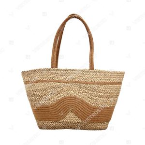Collection de sacs fourre-tout à rayures et pompons, tissés à la main, durables, de la marque SIERRA - Product Image 2