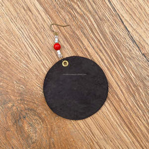 2024 forme ronde décorations de noël cadeaux en cuir véritable ornements d'arbre de noël Western personnalisé tentures en cuir usiné - Product Image 4