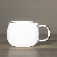 Tasse à thé en verre borosilicate transparent en gros avec infuseur et poignée résistante à la chaleur, 10-14 oz. Style minimaliste emballé en carton